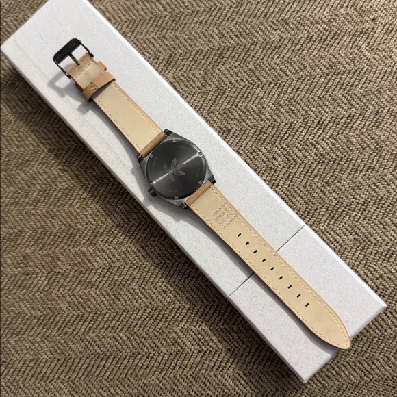 Adidas Process L1 watch - Picture 9 of 15